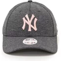 new-era-curved-brim-pink-logo-9forty-tech-jersey-new-york-yankees-mlb-grey-adjustable-cap