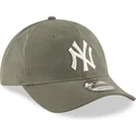 cappellino-curvo-verde-regolabile-9twenty-nylon-packable-dei-new-york-yankees-mlb-di-new-era