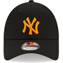 cappellino-curvo-nero-regolabile-con-logo-arancione-9forty-league-essential-neon-dei-new-york-yankees-mlb-di-new-era