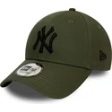 cappellino-curvo-verde-regolabile-con-logo-nero-9forty-league-essential-dei-new-york-yankees-mlb-di-new-era