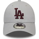 cappellino-curvo-grigio-regolabile-con-logo-granata-9forty-essential-dei-los-angeles-dodgers-mlb-di-new-era