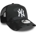 cappelli-curva-mimetizzazione-snapback-negro-essential-camo-a-frame-dei-new-york-yankees-mlb-di-new-era