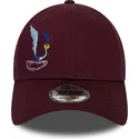 cappellino-curvo-granata-regolabile-9forty-coyote-e-beep-beep-looney-tunes-chase-di-new-era