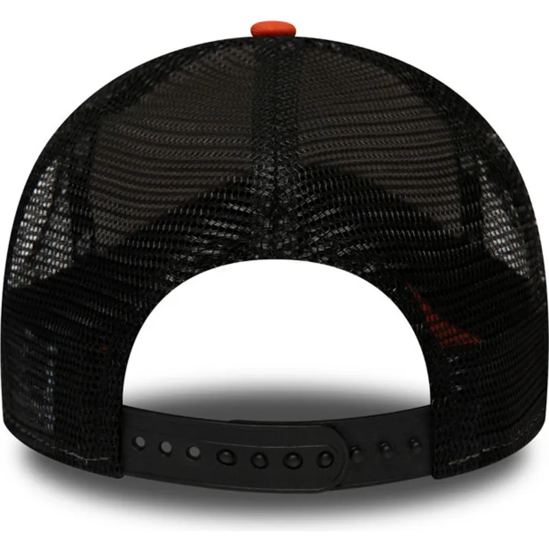 cappellino-trucker-rosso-con-logo-nero-league-essential-a-frame-dei-new-york-yankees-mlb-di-new-era