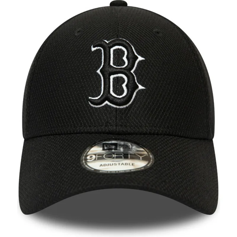 cappelli-curva-nero-cinghia-regolabile-9forty-diamond-era-essential-dei-boston-red-sox-mlb-di-new-era
