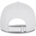 cappellino-curvo-bianco-regolabile-9forty-character-sports-mickey-mouse-basketball-disney-di-new-era