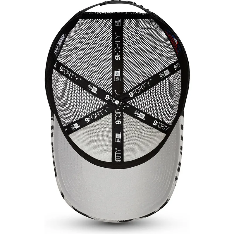 cappelli-curva-grigio-snapback-negro-9forty-tiger-print-dei-new-york-yankees-mlb-di-new-era