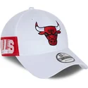 cappelli-curva-bianco-cinghia-regolabile-9forty-side-mark-dei-chicago-bulls-nba-di-new-era