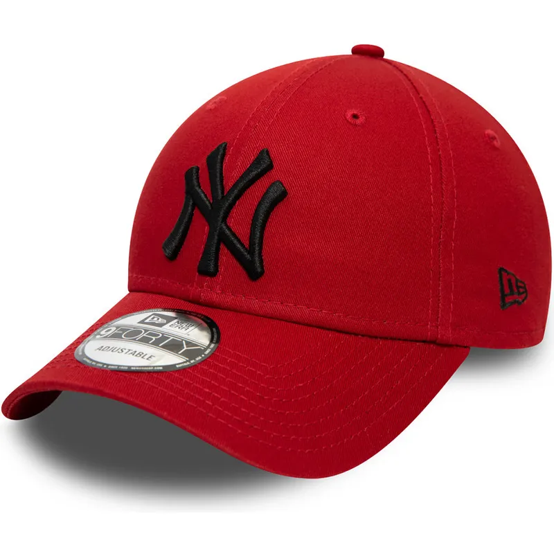 cappelli-curva-rosso-cinghia-regolabile-negro-9forty-league-essential-dei-new-york-yankees-mlb-di-new-era cappelli-curva-rosso-cinghia-regolabile-negro-9forty-league-essential-dei-new-york-yankees-mlb-di-new-era