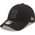 cappelli-curva-nero-cinghia-regolabile-9forty-black-and-gold-dei-new-york-yankees-mlb-di-new-era