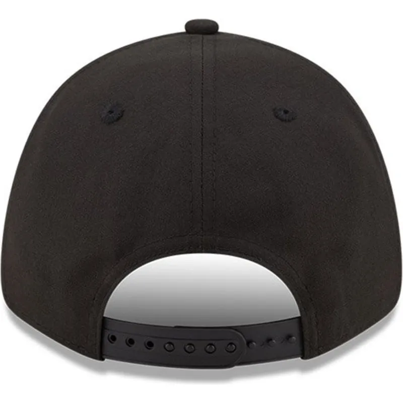 cappelli-curva-nero-cinghia-regolabile-9forty-black-and-gold-dei-new-york-yankees-mlb-di-new-era