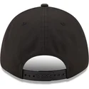 cappellino-curvo-nero-snapback-9forty-black-and-gold-dei-chicago-bulls-nba-di-new-era
