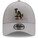 cappelli-curva-grigio-cinghia-regolabile-9forty-camo-infill-dei-los-angeles-dodgers-mlb-di-new-era