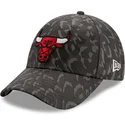 cappelli-curva-mimetizzazione-cinghia-regolabile-negro-9forty-all-over-camo-dei-chicago-bulls-nba-di-new-era