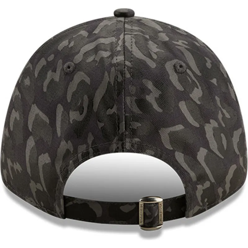 cappelli-curva-mimetizzazione-cinghia-regolabile-negro-9forty-all-over-camo-dei-chicago-bulls-nba-di-new-era cappelli-curva-mimetizzazione-cinghia-regolabile-negro-9forty-all-over-camo-dei-chicago-bulls-nba-di-new-era