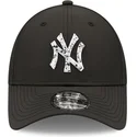 cappelli-curva-nero-cinghia-regolabile-9forty-sports-clip-dei-new-york-yankees-mlb-di-new-era