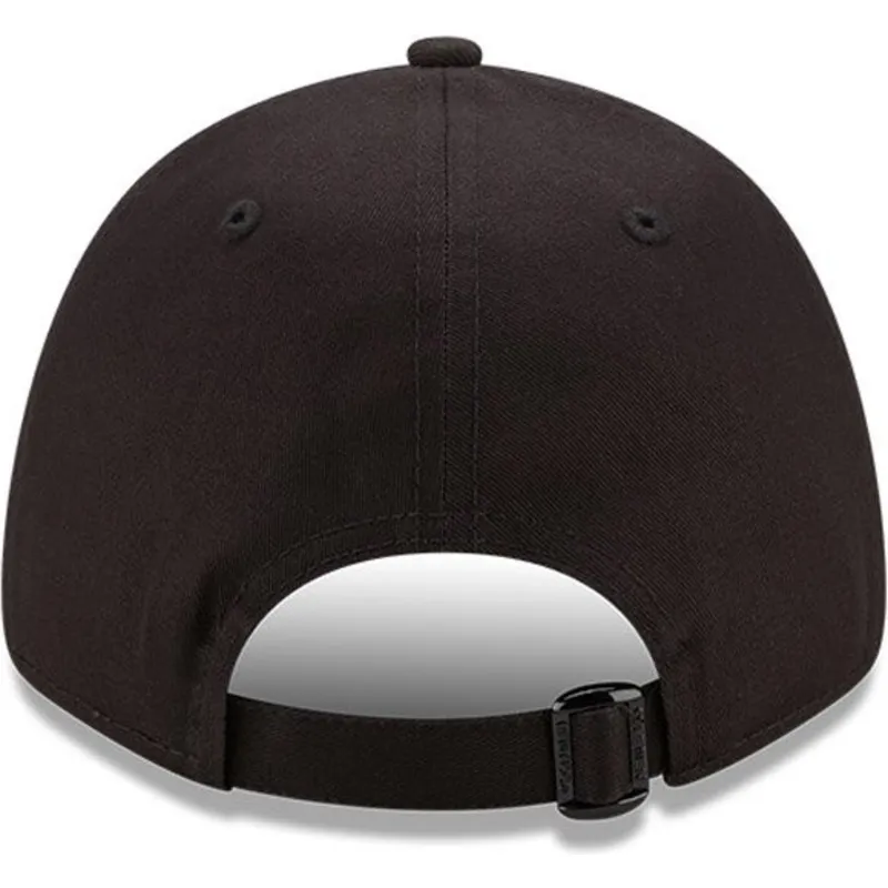 cappelli-curva-nero-cinghia-regolabile-9forty-di-new-era