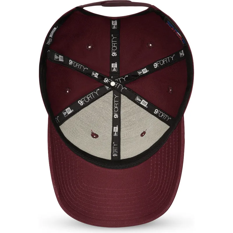 cappelli-curva-rosso-snapback-granate-granate-9forty-league-essential-dei-new-york-yankees-mlb-di-new-era