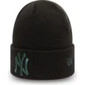 cappello-nero-con-logo-blu-knit-cuff-league-essential-dei-new-york-yankees-mlb-di-new-era