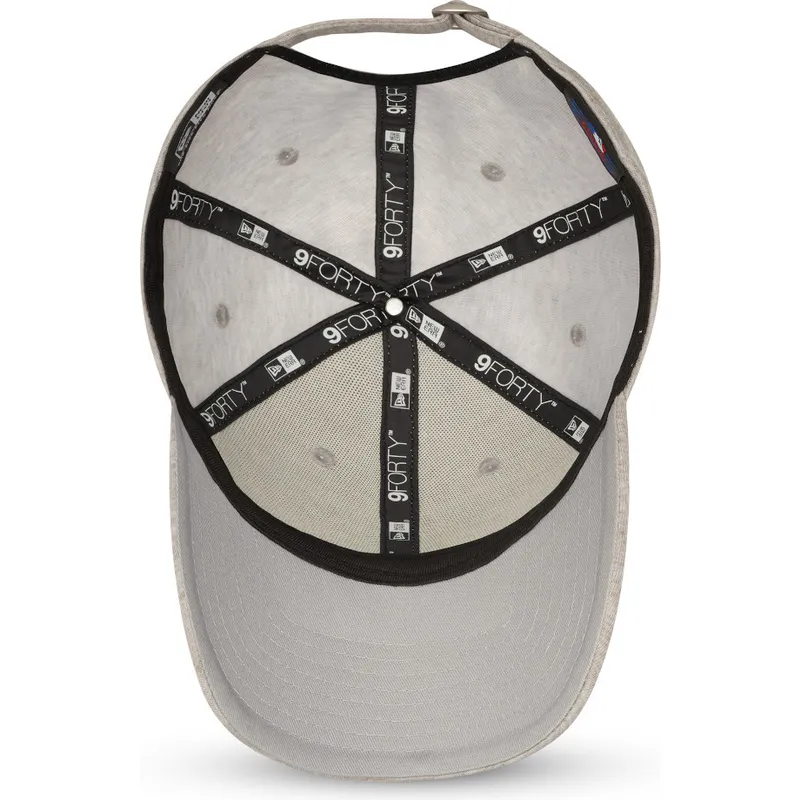cappelli-curva-grigio-cinghia-regolabile-9forty-jersey-dei-new-york-yankees-mlb-di-new-era