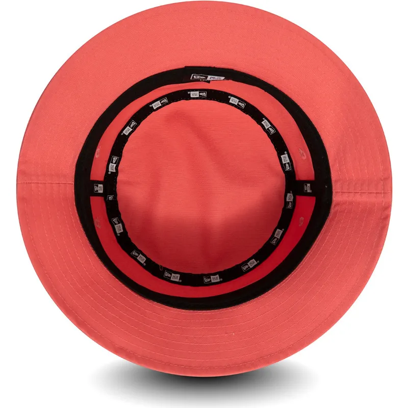 secchi-rosa-dei-bucket-rosa-essential-tapered-di-new-era
