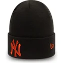gorro-nero-con-logo-marrone-league-essential-cuff-dei-new-york-yankees-mlb-di-new-era