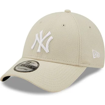 Cappello curvo beige cinghia regolabile 9FORTY Diamond Era dei New York Yankees MLB di New Era