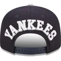 cappello-piatto-blu-marino-e-grigio-snapback-9fifty-team-arch-di-new-york-yankees-mlb-di-new-era