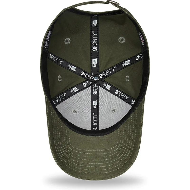 cappelli-curva-verde-cinghia-regolabile-9forty-league-essential-dei-new-york-yankees-mlb-di-new-era
