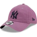 cappelli-curva-viola-cinghia-regolabile-negro-9twenty-essential-casual-classic-dei-new-york-yankees-mlb-di-new-era