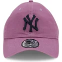 cappelli-curva-viola-cinghia-regolabile-negro-9twenty-essential-casual-classic-dei-new-york-yankees-mlb-di-new-era