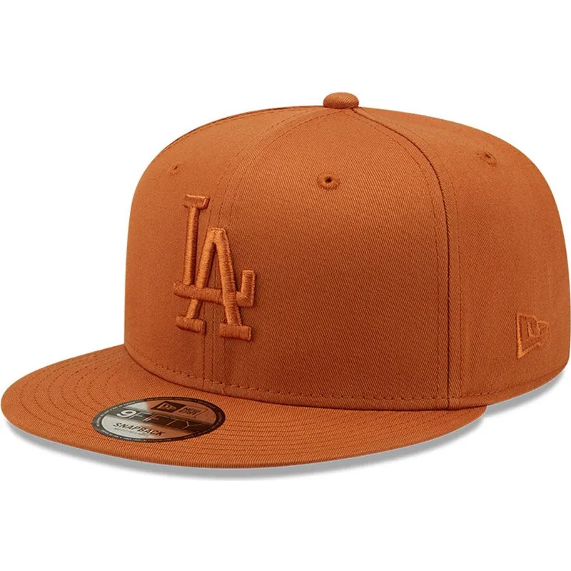 cappelli-piatta-marrone-snapback-marron-9fifty-league-essential-dei-los-angeles-dodgers-mlb-di-new-era