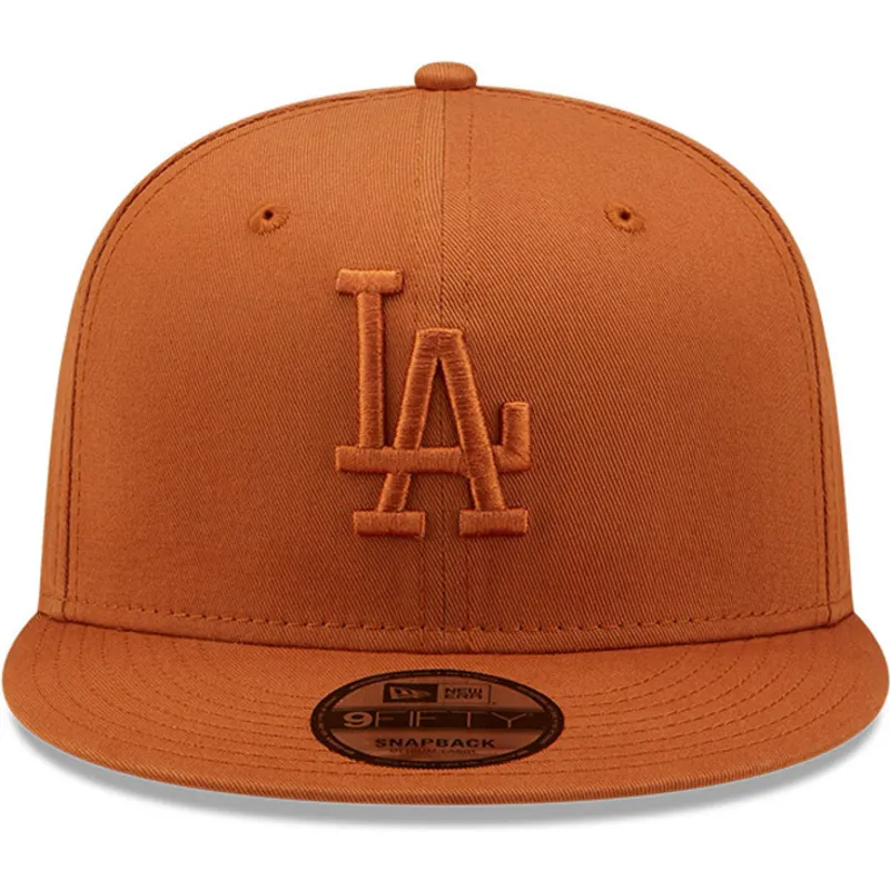 cappelli-piatta-marrone-snapback-marron-9fifty-league-essential-dei-los-angeles-dodgers-mlb-di-new-era