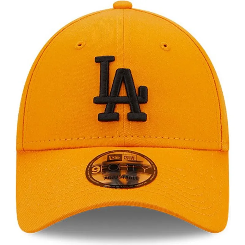 cappelli-curva-arancia-cinghia-regolabile-negro-9forty-league-essential-dei-los-angeles-dodgers-mlb-di-new-era cappelli-curva-arancia-cinghia-regolabile-negro-9forty-league-essential-dei-los-angeles-dodgers-mlb-di-new-era