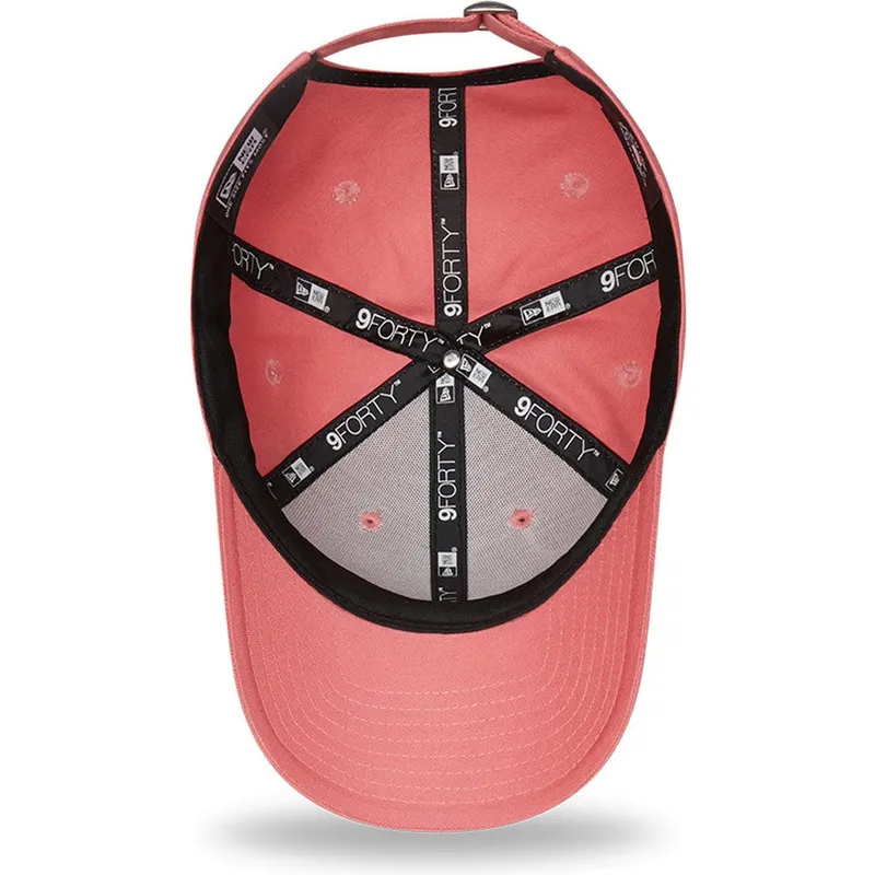 cappelli-curva-rosa-cinghia-regolabile-9forty-infill-dei-new-york-yankees-mlb-di-new-era cappelli-curva-rosa-cinghia-regolabile-9forty-infill-dei-new-york-yankees-mlb-di-new-era