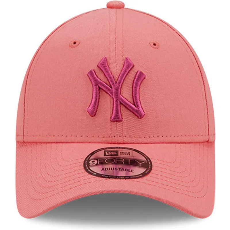cappelli-curva-rosa-cinghia-regolabile-9forty-league-essential-dei-new-york-yankees-mlb-di-new-era