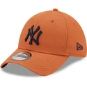 cappelli-curva-marrone-regolato-39thirty-league-essential-dei-new-york-yankees-mlb-di-new-era