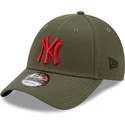 cappelli-curva-verde-cinghia-regolabile-9forty-stadium-food-dei-new-york-yankees-mlb-di-new-era