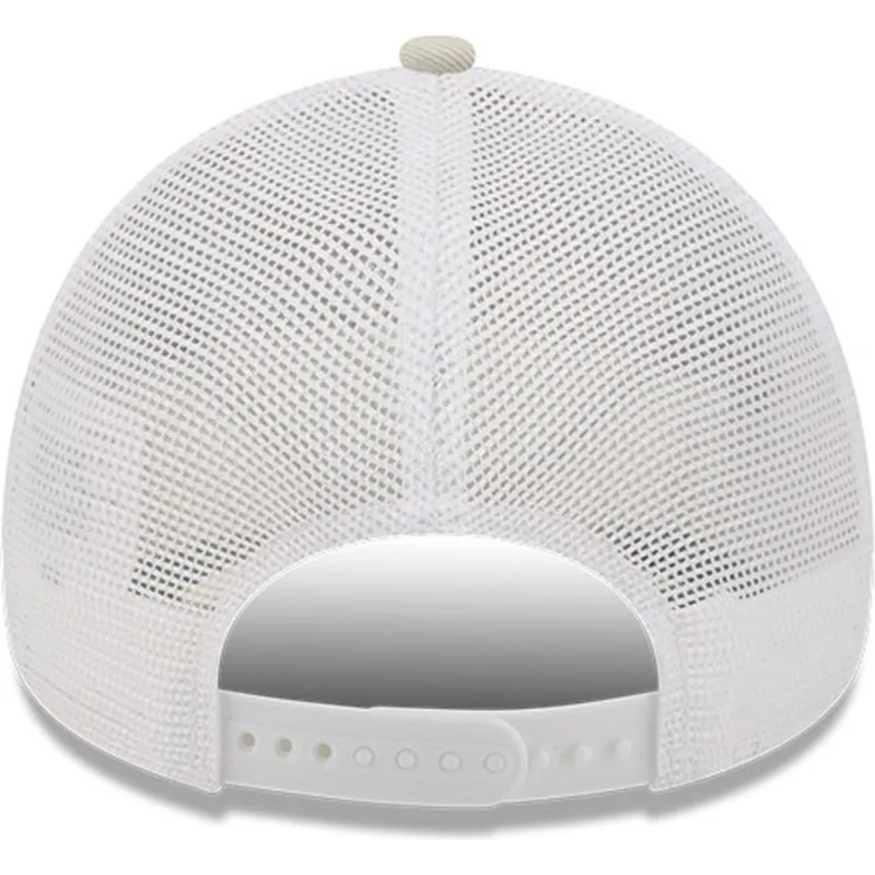 cappelli-curva-beige-snapback-a-frame-sporty-dei-patricio-estrella-bob-esponja-di-new-era cappelli-curva-beige-snapback-a-frame-sporty-dei-patricio-estrella-bob-esponja-di-new-era