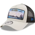 cappellino-trucker-beige-e-nero-new-york-brooklyn-a-frame-license-plate-di-new-era
