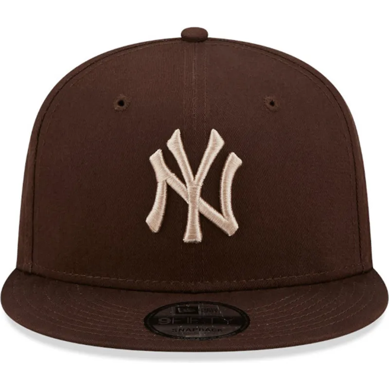 cappelli-piatta-marrone-snapback-9fifty-league-essential-dei-new-york-yankees-mlb-di-new-era