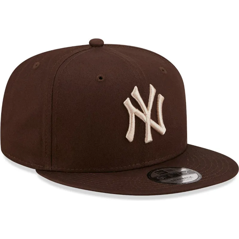 cappelli-piatta-marrone-snapback-9fifty-league-essential-dei-new-york-yankees-mlb-di-new-era