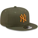 cappelli-piatta-verde-snapback-9fifty-league-essential-dei-new-york-yankees-mlb-di-new-era