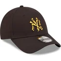 cappellino-curvo-nero-regolabile-con-logo-giallo-9forty-seasonal-infill-di-new-york-yankees-mlb-di-new-era