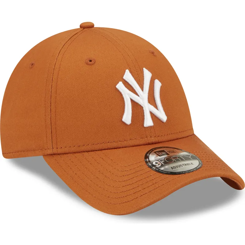 cappelli-curva-marrone-cinghia-regolabile-9forty-league-essential-dei-new-york-yankees-mlb-di-new-era