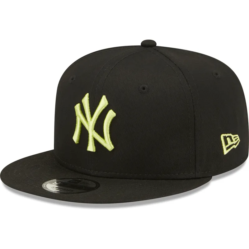 cappelli-piatta-nero-snapback-9fifty-league-essential-dei-new-york-yankees-mlb-di-new-era cappelli-piatta-nero-snapback-9fifty-league-essential-dei-new-york-yankees-mlb-di-new-era