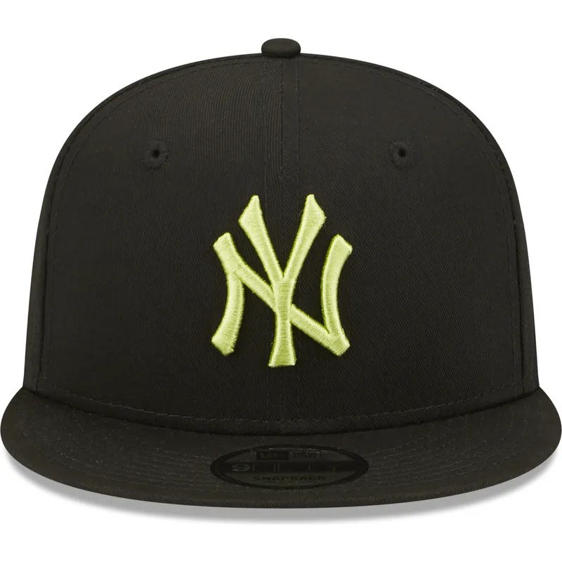 cappelli-piatta-nero-snapback-9fifty-league-essential-dei-new-york-yankees-mlb-di-new-era cappelli-piatta-nero-snapback-9fifty-league-essential-dei-new-york-yankees-mlb-di-new-era