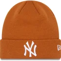 berretto-marrone-league-essential-cuff-dei-new-york-yankees-mlb-di-new-era