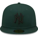 cappelli-piatta-verde-regolato-59fifty-league-essential-dei-new-york-yankees-mlb-di-new-era