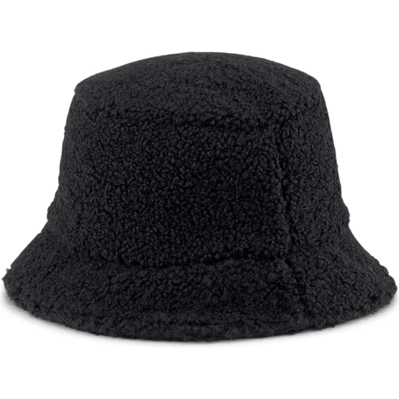secchi-nero-dei-bucket-negro-core-winter-di-puma